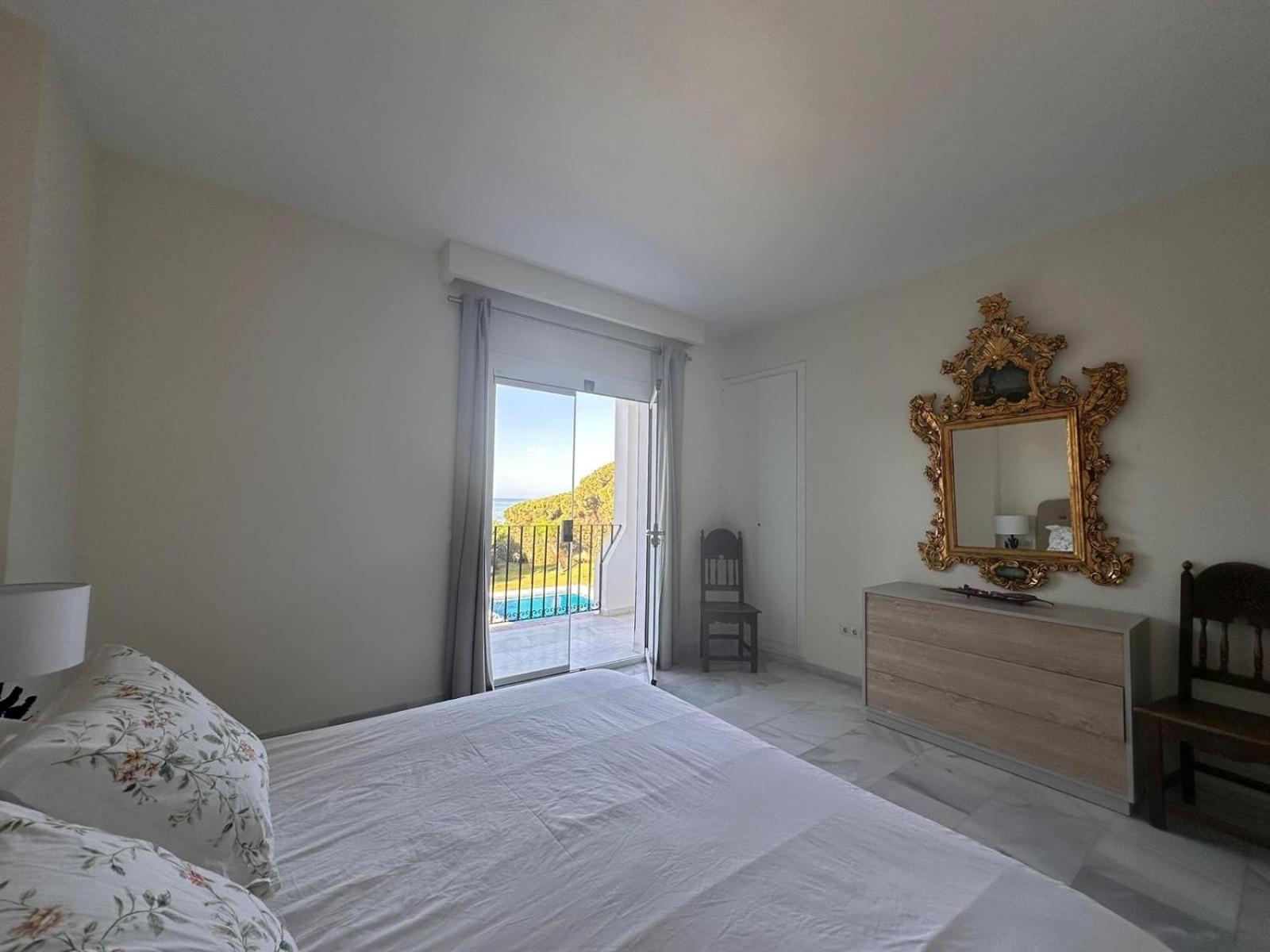 Apartmán Cabopino N Marbella Exteriér fotografie