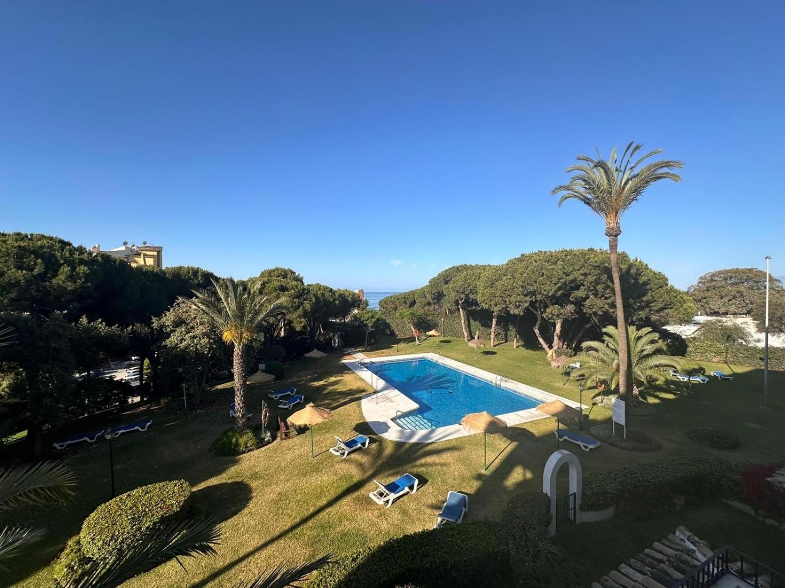 Apartmán Cabopino N Marbella Exteriér fotografie